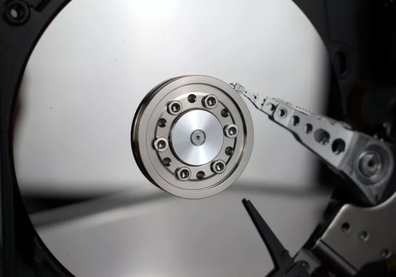 Seagate, HAMR Tabanlı 44TB HDD’leri Sevkiyata Başladı